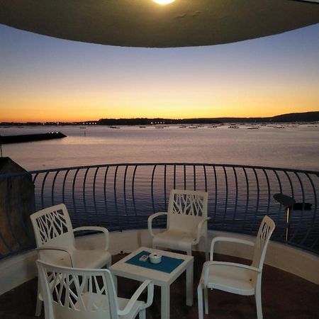Apartamentos Poniente Villanueva De Arosa Luaran gambar