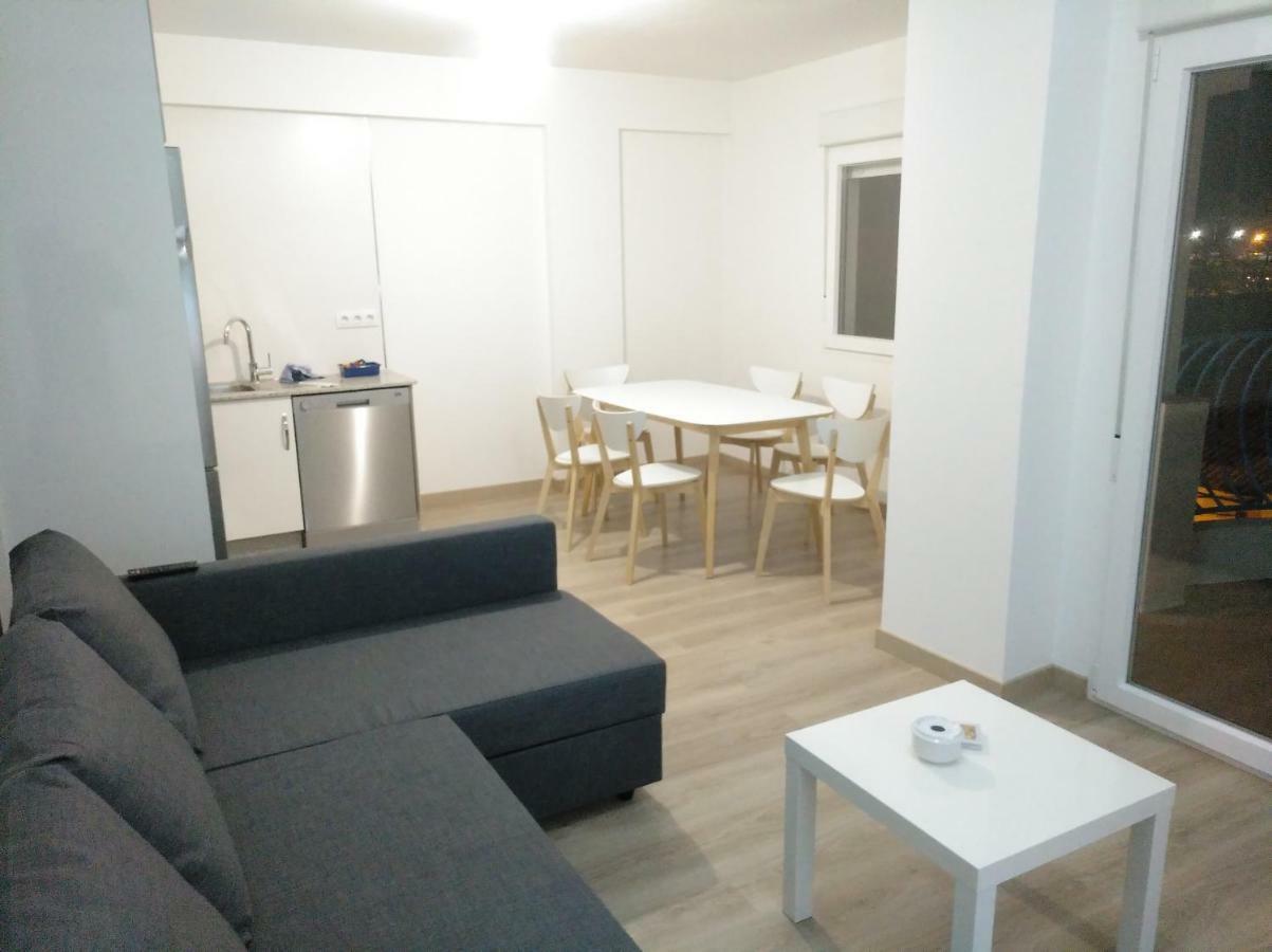 Apartamentos Poniente Villanueva De Arosa Luaran gambar