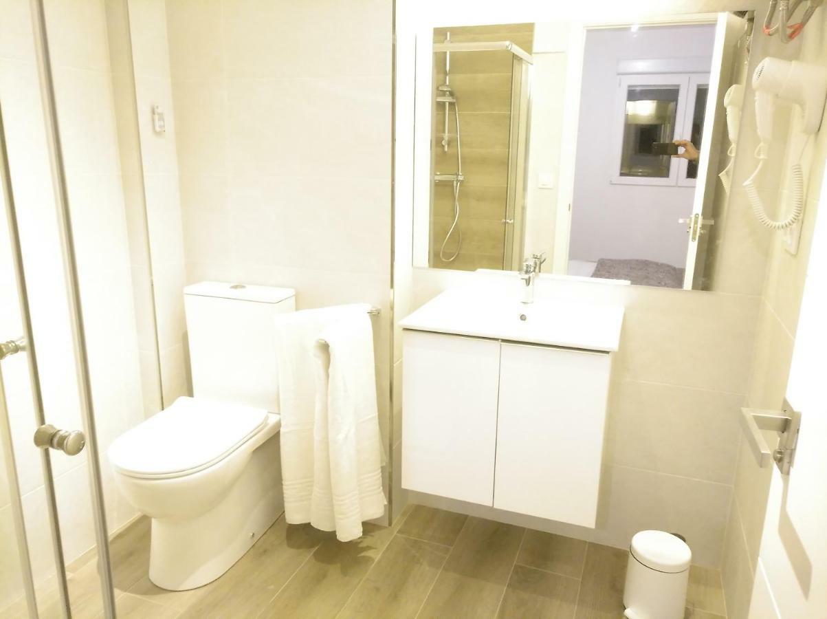 Apartamentos Poniente Villanueva De Arosa Luaran gambar