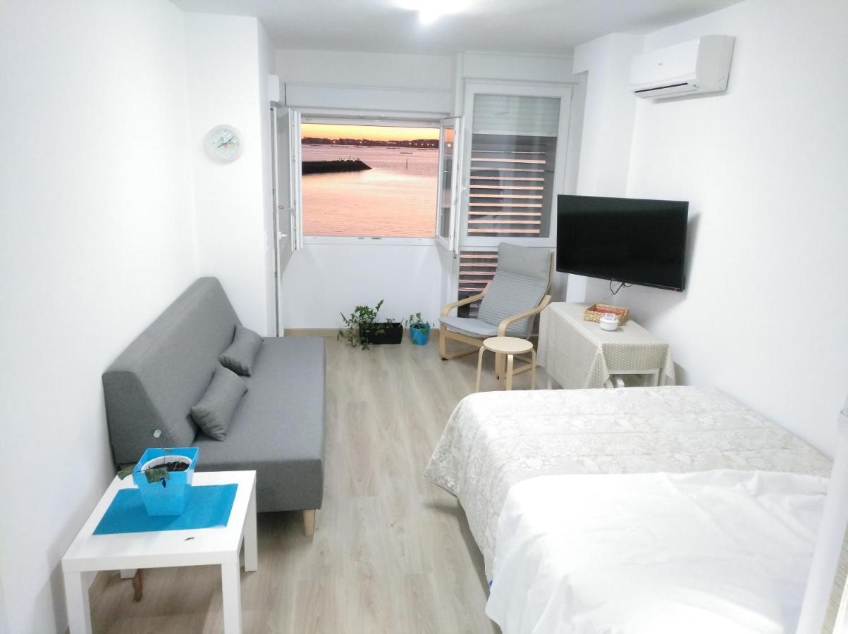 Apartamentos Poniente Villanueva De Arosa Luaran gambar